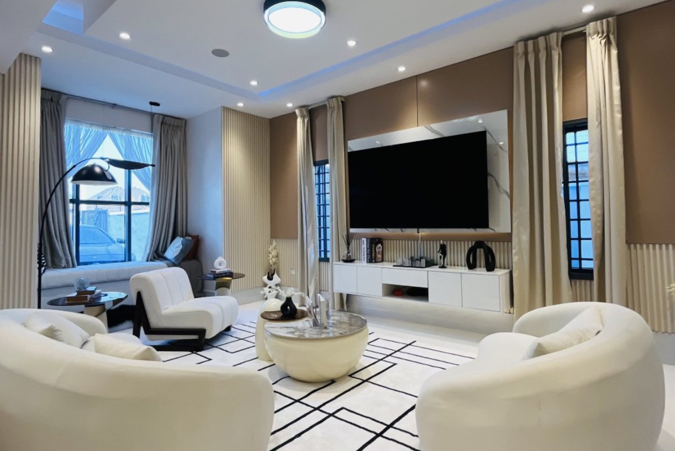 Luxury Short-Let Apartments